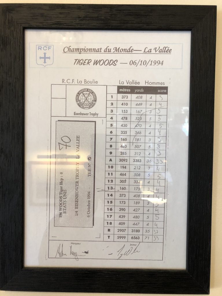 La carte de score de Tiger Woods en 1994 à La Boulie